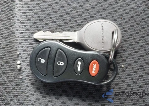 2004 Chrysler Sebring z USA, uszkodzony, nr VIN 1C3EL46X74N417167